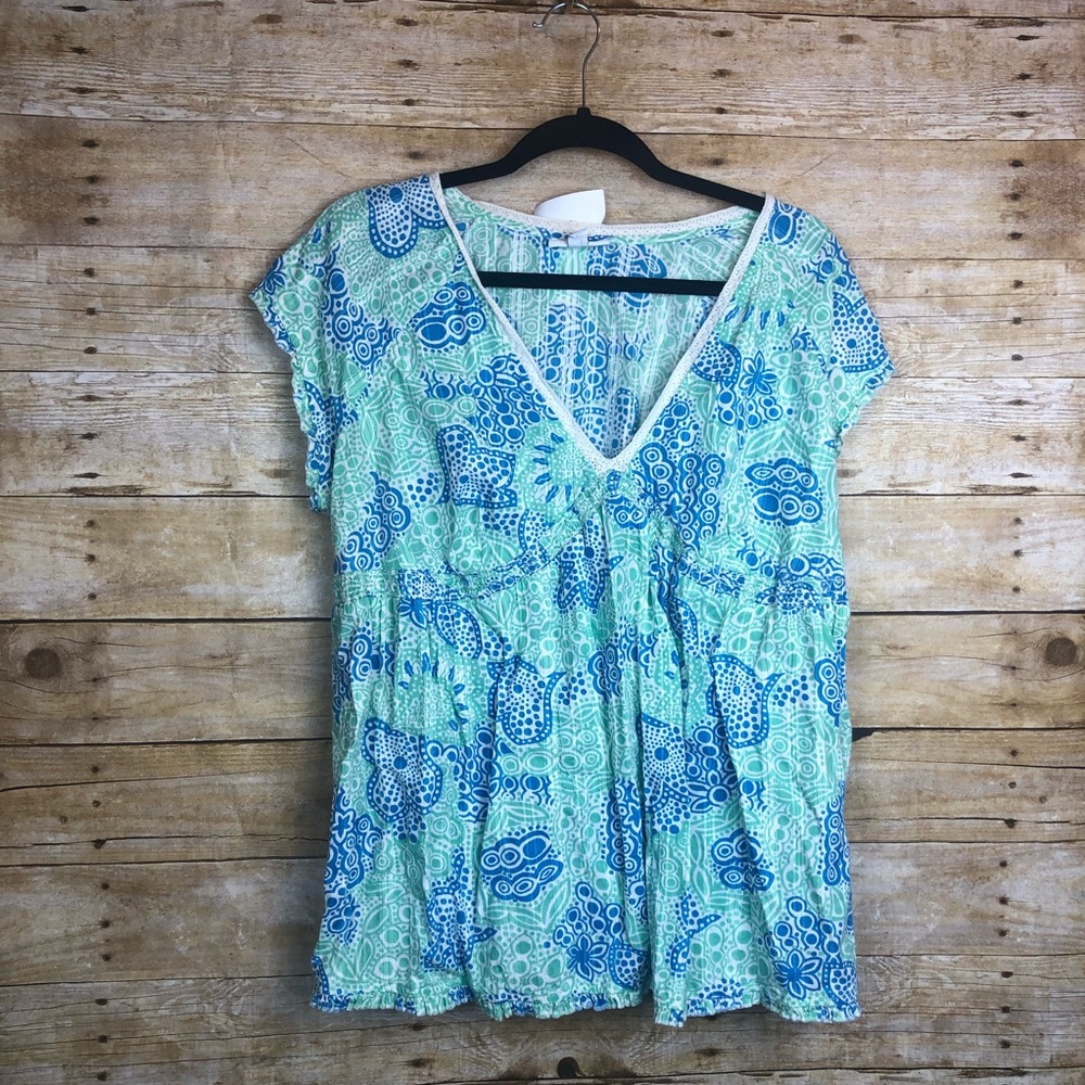 🛍 Liz Lange for Target maternity shirt
